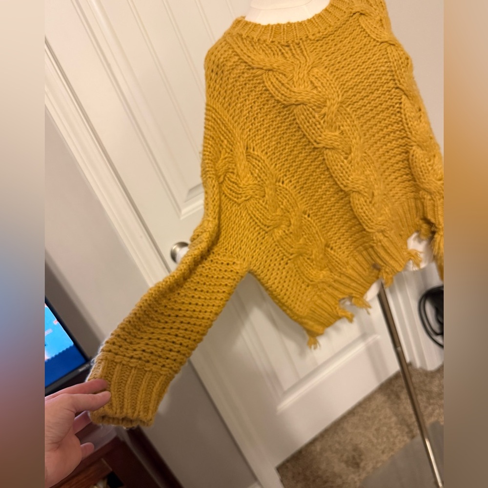 She + Sky Mustard Cable Knit Cropped Sweater - Picture 6 of 12